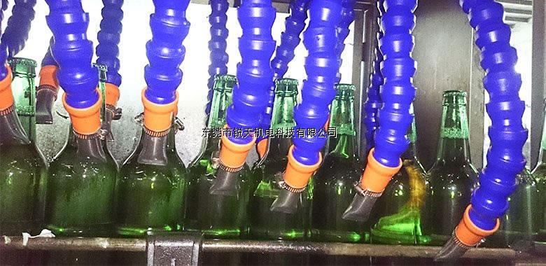雪花啤酒貼標流水線除水幹燥